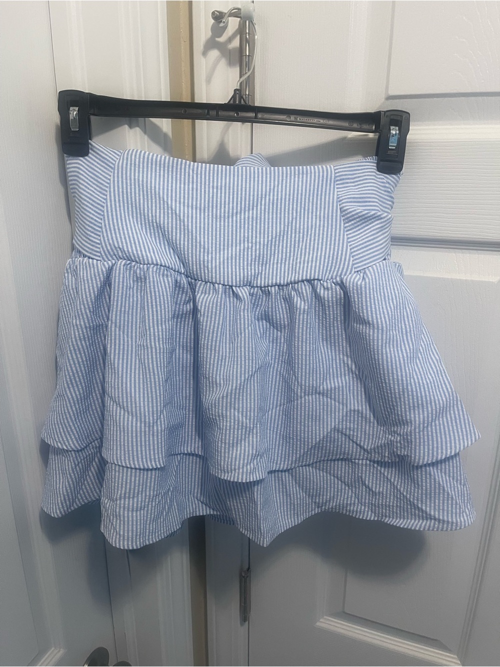 Halara Seersucker Light Blue Striped Tiered Mini Skirt